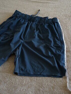 Lululemon Switch Up Short 6"